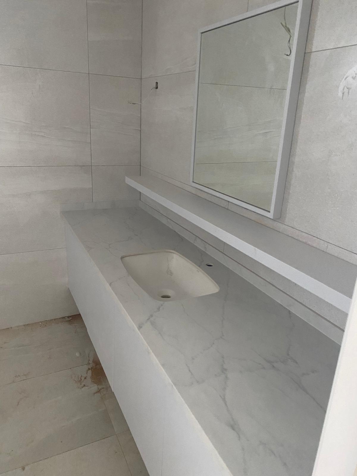 https://asemmermer.com/Template/Images/banyo-mermer-uygulamasi-gorsel-1.jpg